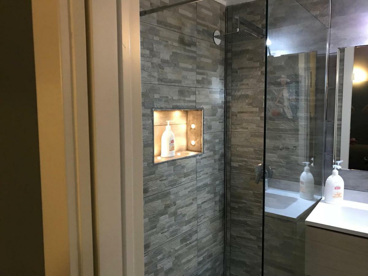 Apartamento Magda House & Parking Bari Exterior foto